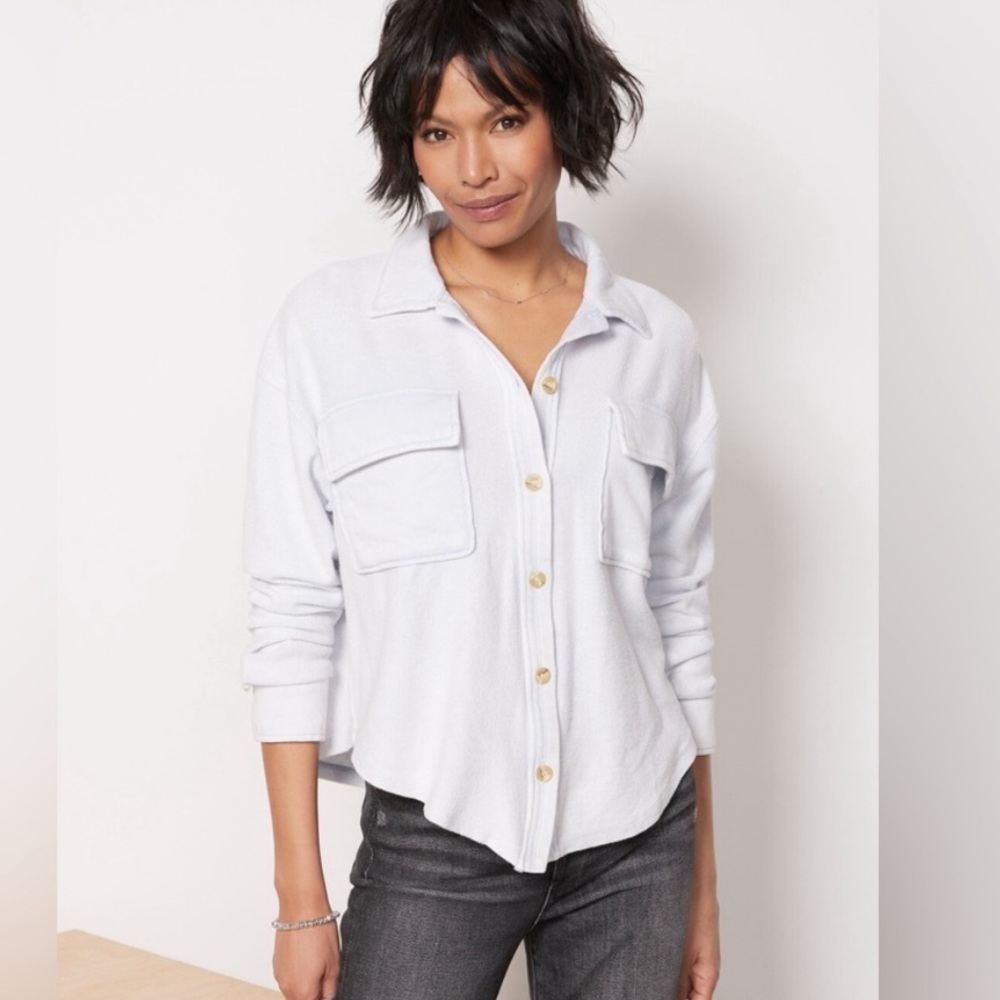 Evereve White Button-Front Pocket Shirt Jacket